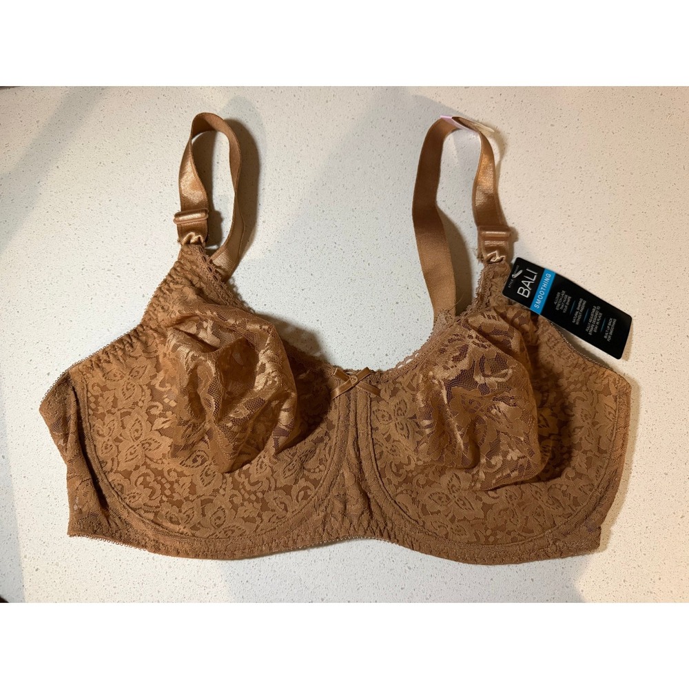 Bali Womens Smoothing Lace Underwire Bra Brown 40D 3432